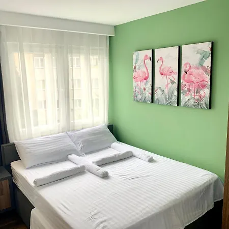 Daire Center Of “savannah” Apartment. Tiran